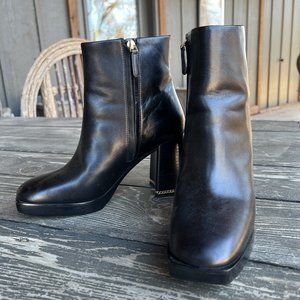 Tory Burch RUBY 90MM BOOTIE Color: PERFECT BLACK Size: 8.5